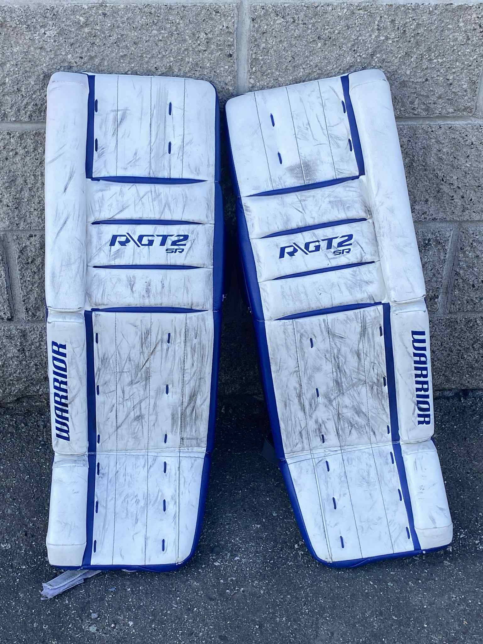 Warrior Rgt2 Goalie Leg Pads 33+1.5 Wht/Blu