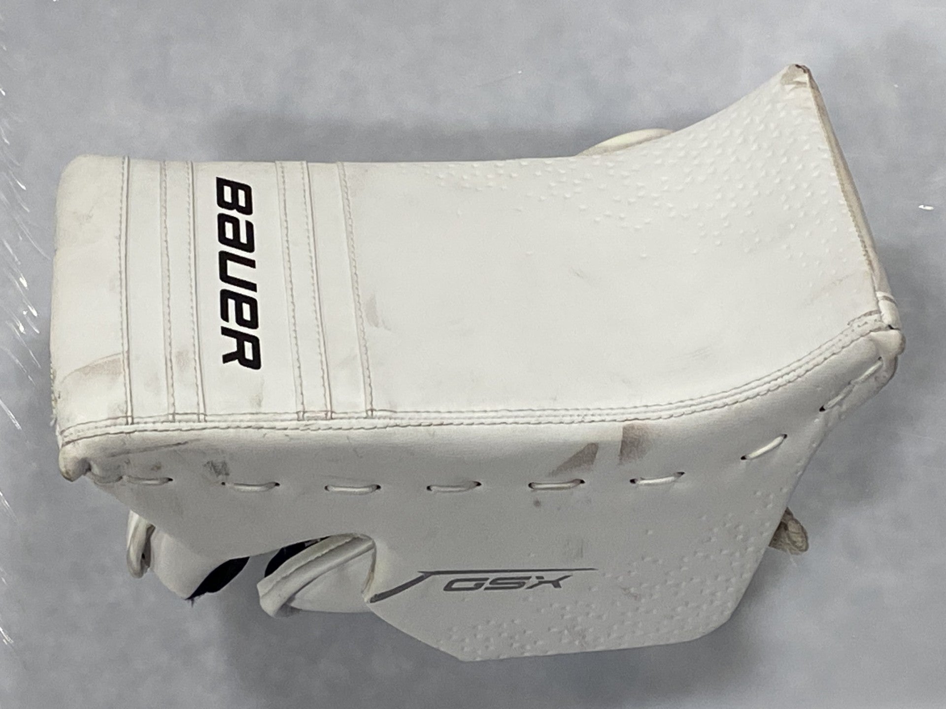 BAUER GSX GOALIE BLOCKER REG/SR WHT-Sports Replay - Sports Excellence-Sports Replay - Sports Excellence