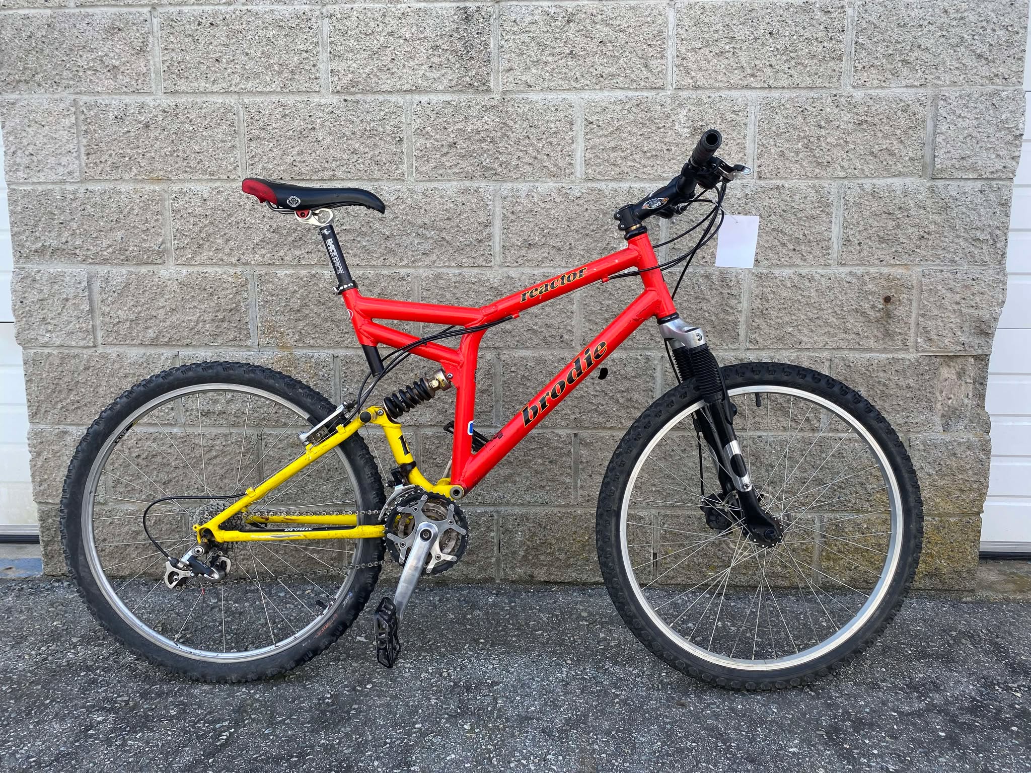 BRODIE REACTOR MTB BIKE SZ 20" RED/YELL DUAL SUSP-Sports Replay - Sports Excellence-Sports Replay - Sports Excellence