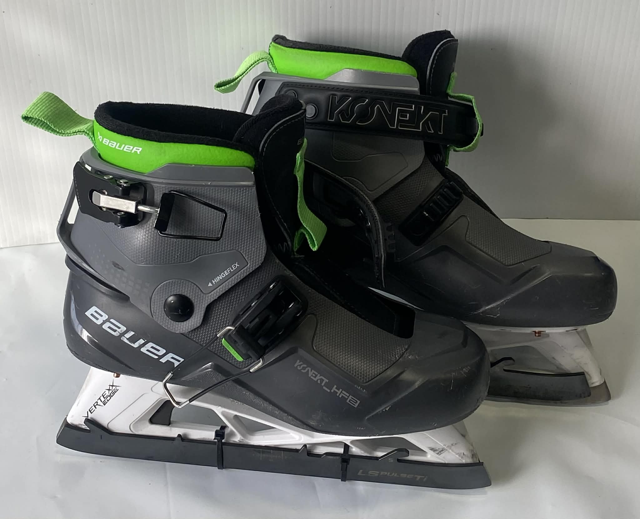 Bauer Konekt Goalie Skate Fits 5-Sports Replay - Sports Excellence-Sports Replay - Sports Excellence