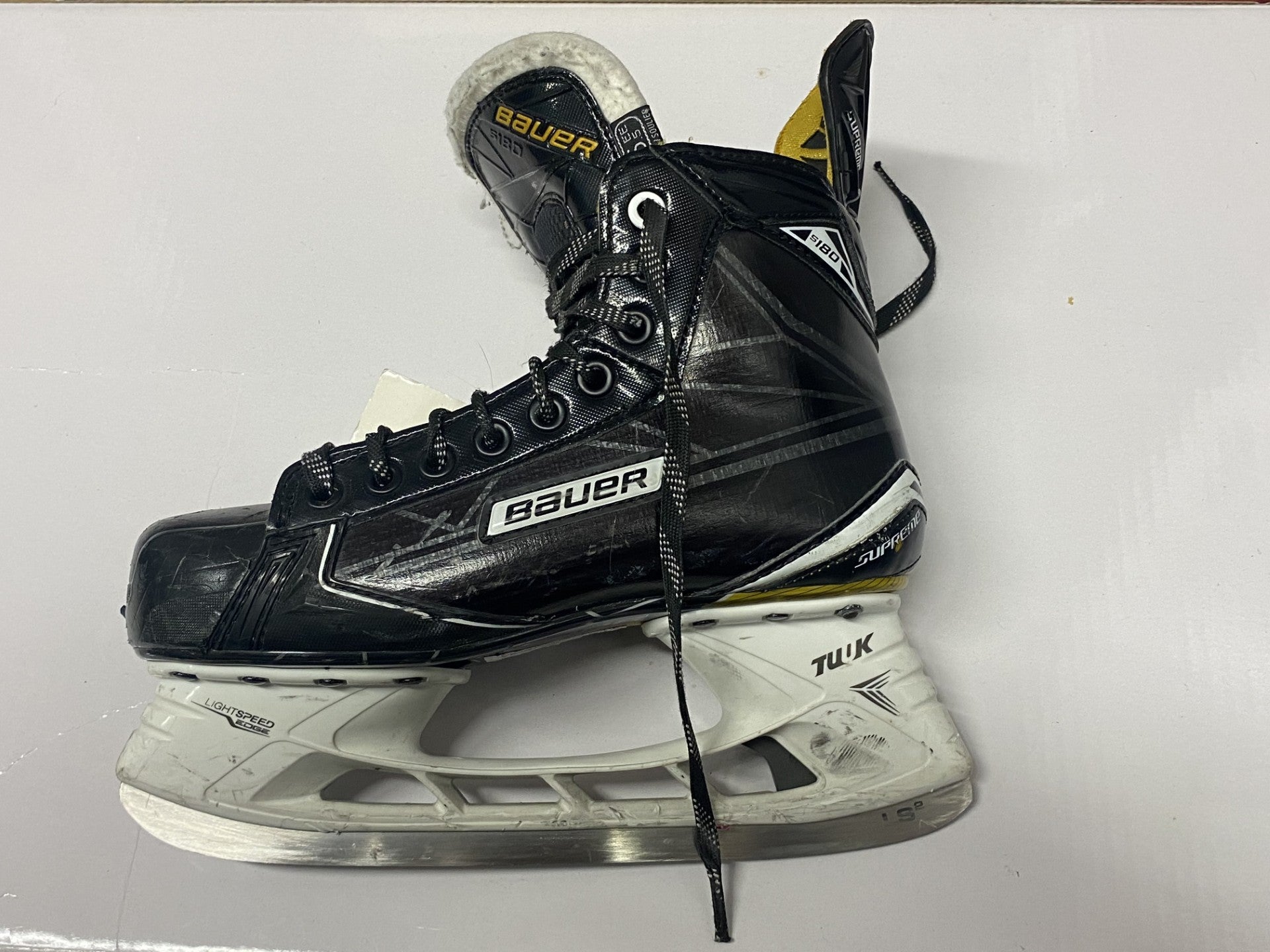 Bauer Supreme S180 Hockey Skates Sz 5.5Ee-Sports Replay - Sports Excellence-Sports Replay - Sports Excellence