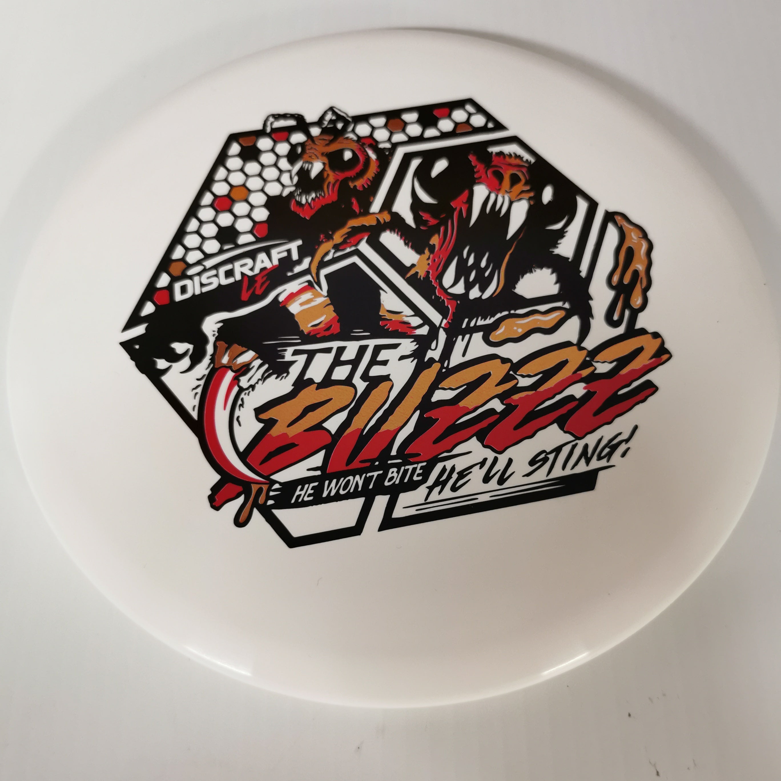 Discraft Tri-Foil Buzzz (Solid Esp - 2025 Ledgestone Edition Preseason)-ledgestone Disc Golf-Sports Replay - Sports Excellence