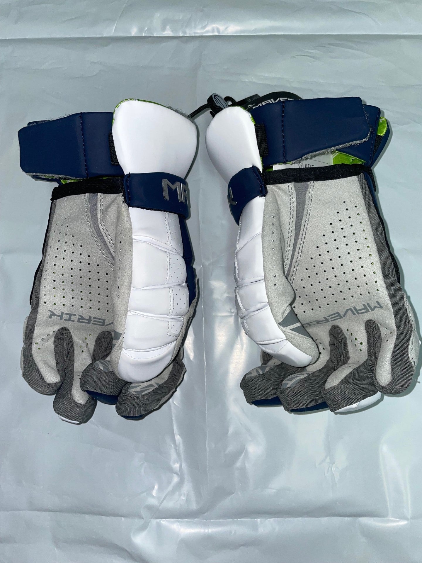 Maverik M6 2026 Lacrosse Gloves - Custom-Sports Replay - Sports Excellence-Sports Replay - Sports Excellence