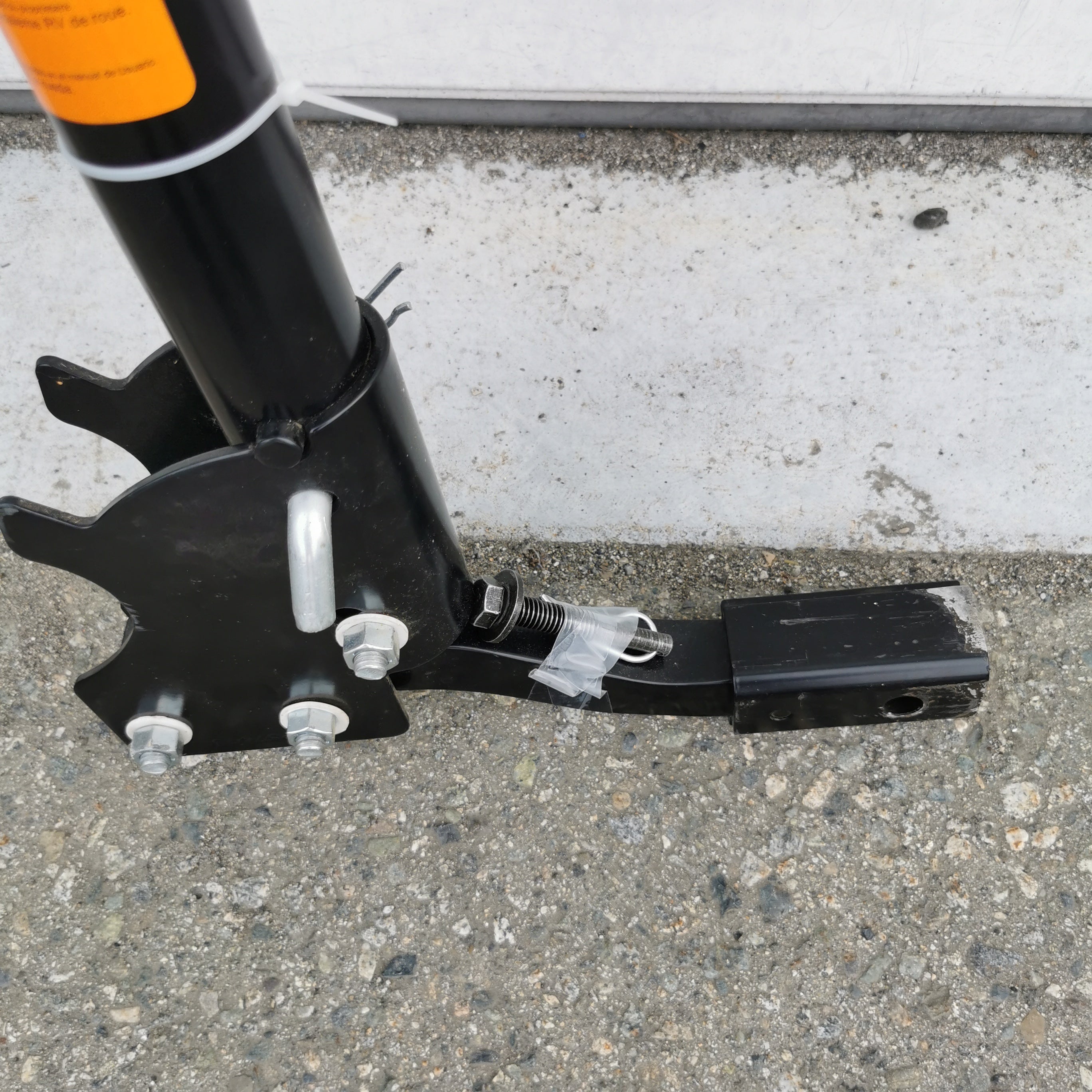 Swagman Xp 4 Bike Rack Black Locking Knob-sawgman-Sports Replay - Sports Excellence