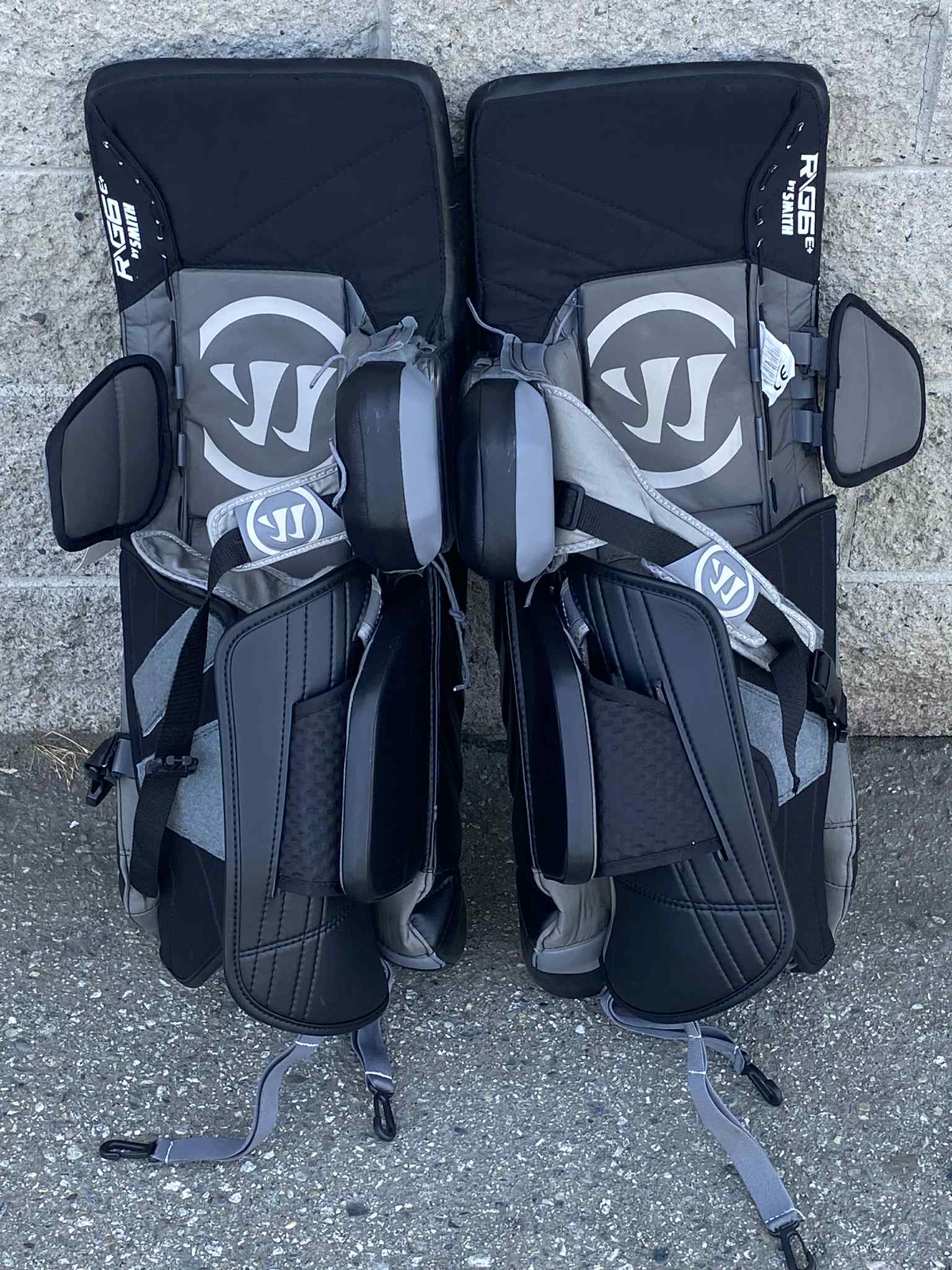 WARRIOR RG 6E+ GOALIE LEG PADS 31+1 BLK-Sports Replay - Sports Excellence-Sports Replay - Sports Excellence